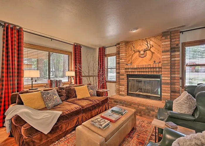 Ferienhaus Deck + Yard: Family-friendly Pinetop Retreat *