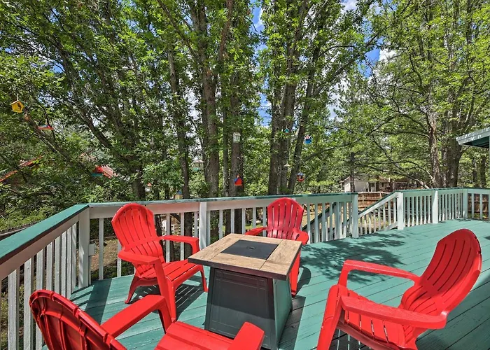 Ferienhaus Deck + Yard: Family-friendly Pinetop Retreat *